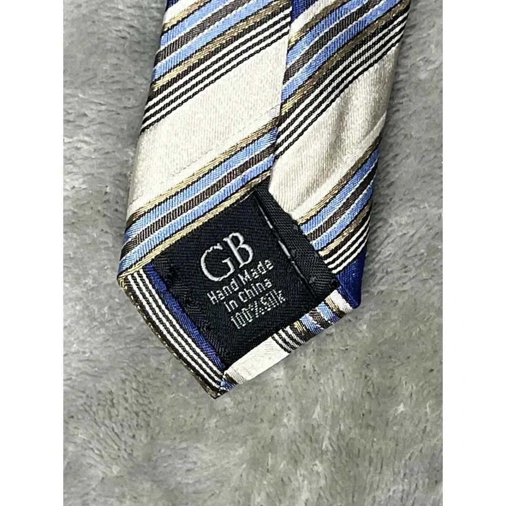 Lot Of 5 Men's Ties Silk Geoffrey Beene Crazy Horse‎ Kenneth Cole Saxony 28 & 29